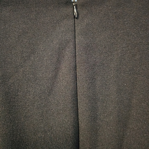 Maggy London Petites Short Dress Black and White - Picture 8 of 11